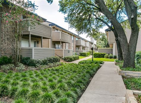 village hill dallas apartments